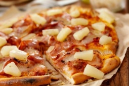 Pizza dứa - món ăn khiến thế giới chia làm hai phe