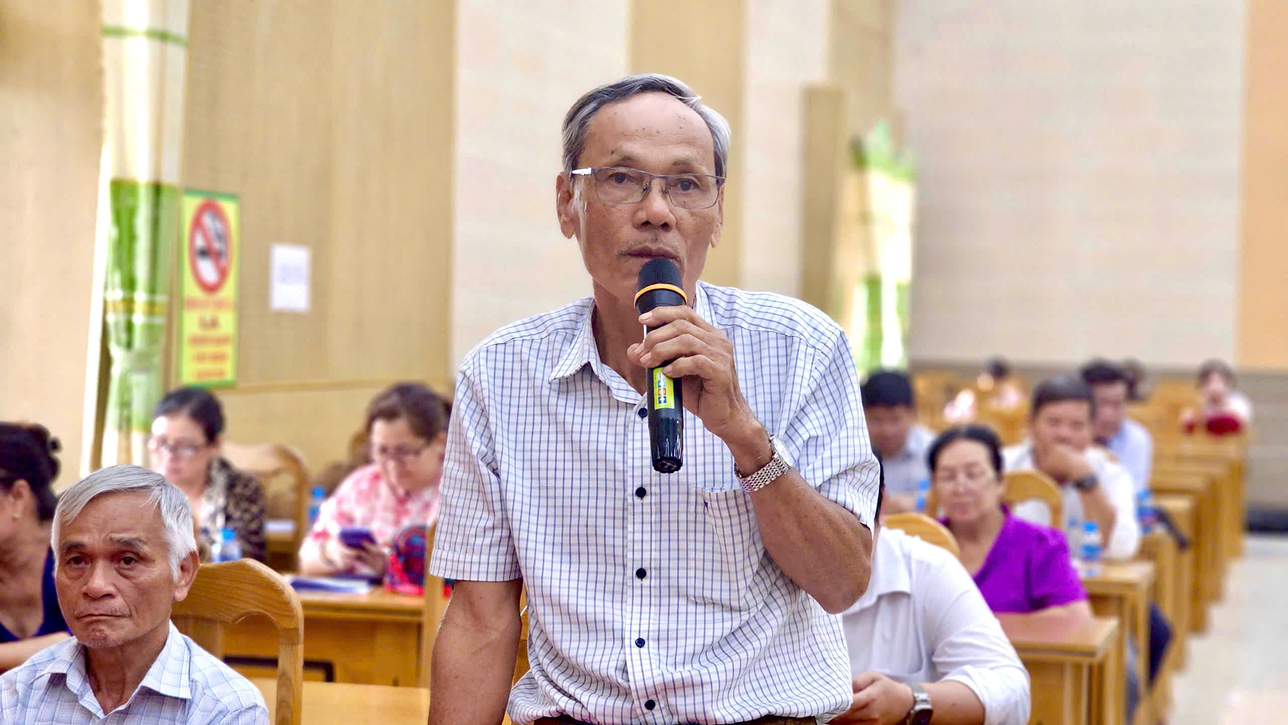 Ứng cử viên ĐBQH Trương Thị Bích Hạnh ưu tiên an sinh xã hội cho người dân - Ảnh 4.