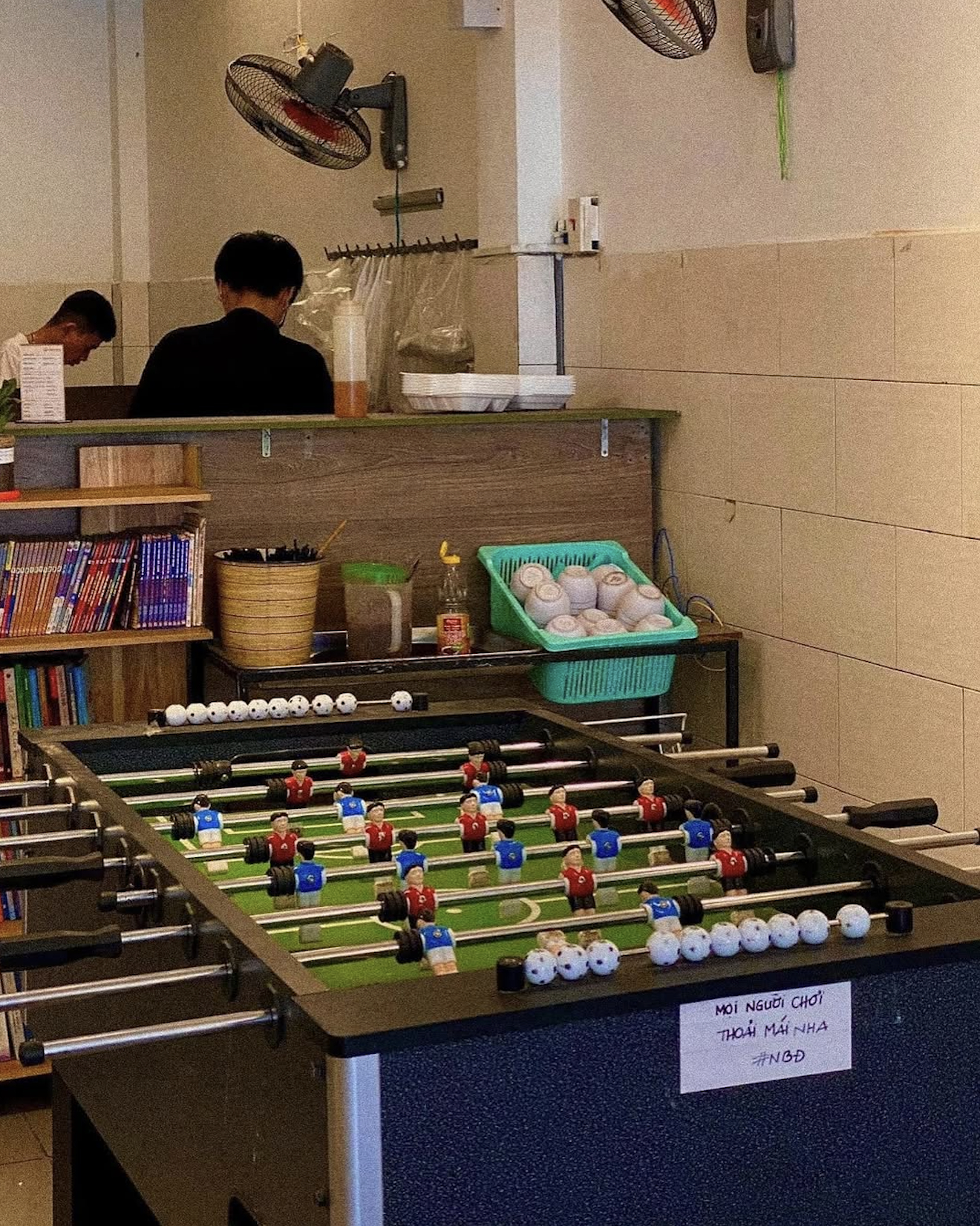 Từ nay nhiều quán bao shipper máy lạnh, sạc pin miễn phí khiến hàng triệu người ấm lòng- Ảnh 4.