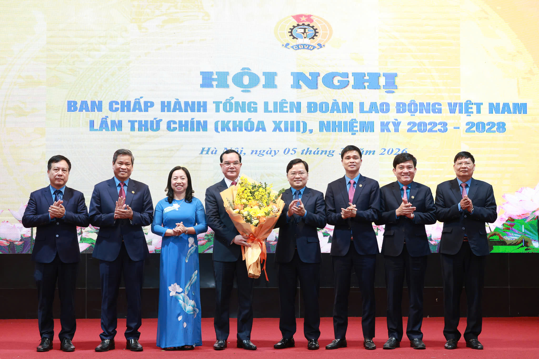 Ông Nguyễn Anh Tuấn: Đem hết sức mình để phục vụ giai cấp công nhân, đoàn viên, người lao động - Ảnh 4.