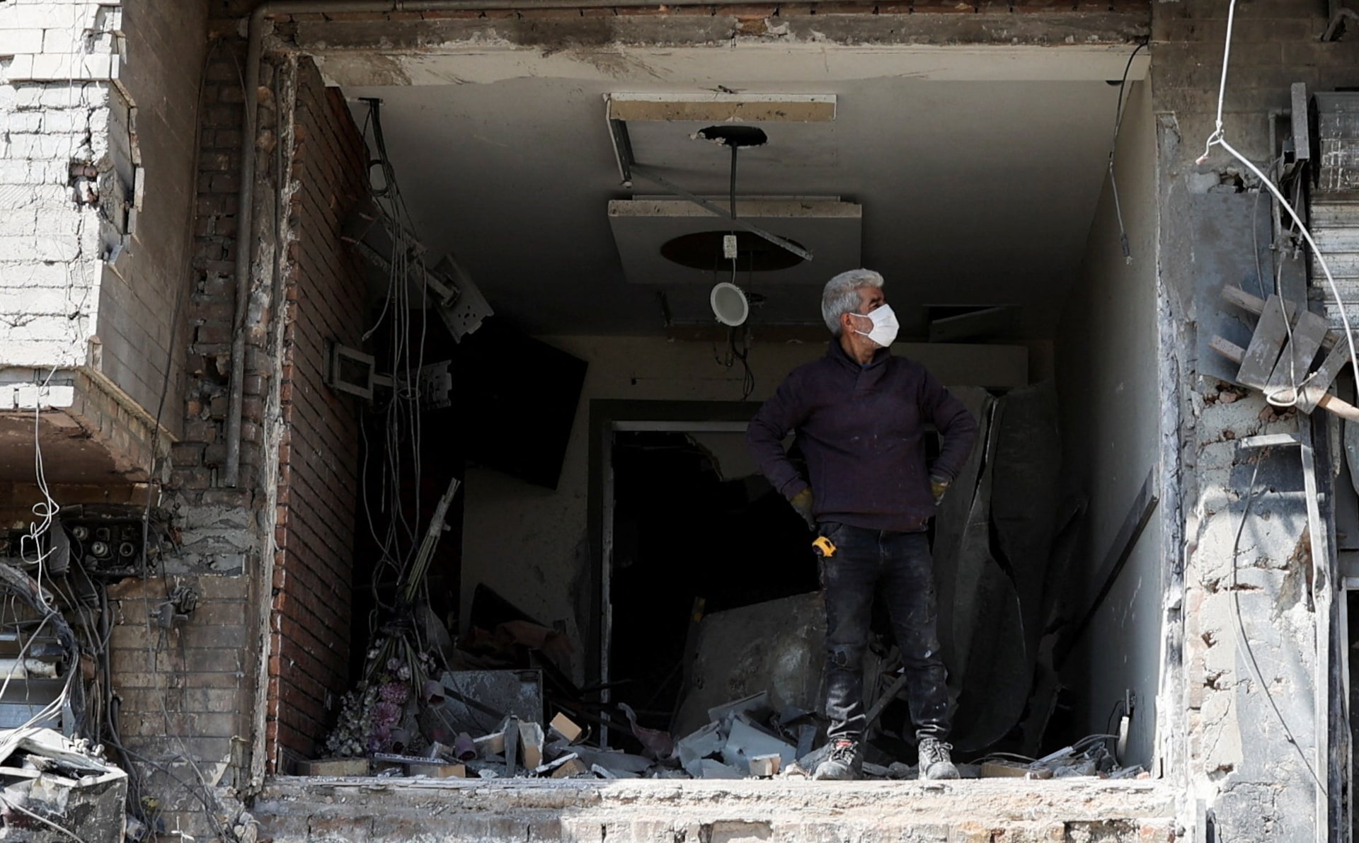 Cuộc sống thời chiến dưới làn bom đạn của người Iran - 3