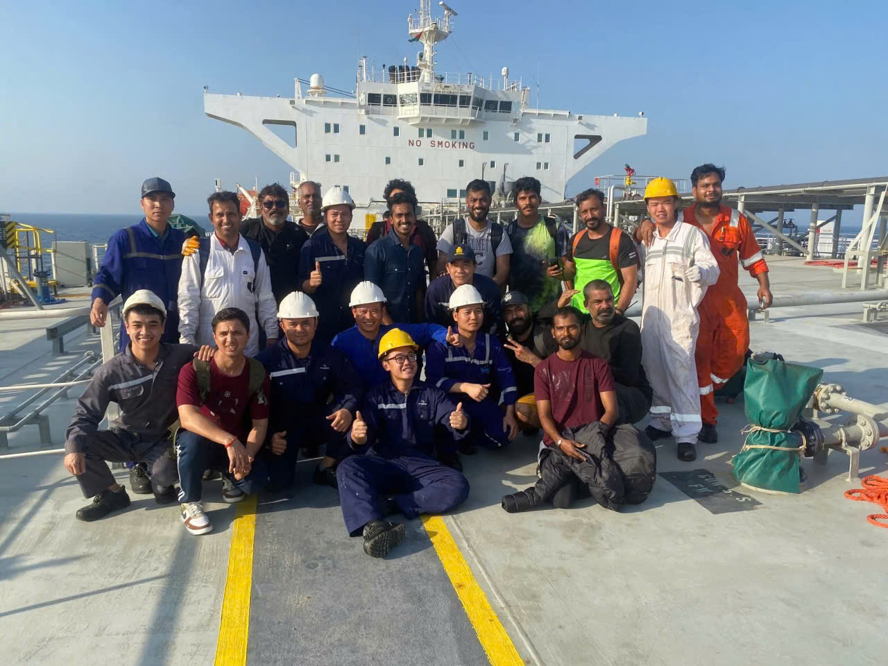 Tàu Việt Nam cứu nạn thuyền viên quốc tế trên biển Oman Trong tình huống khẩn cấp - Ảnh 3.