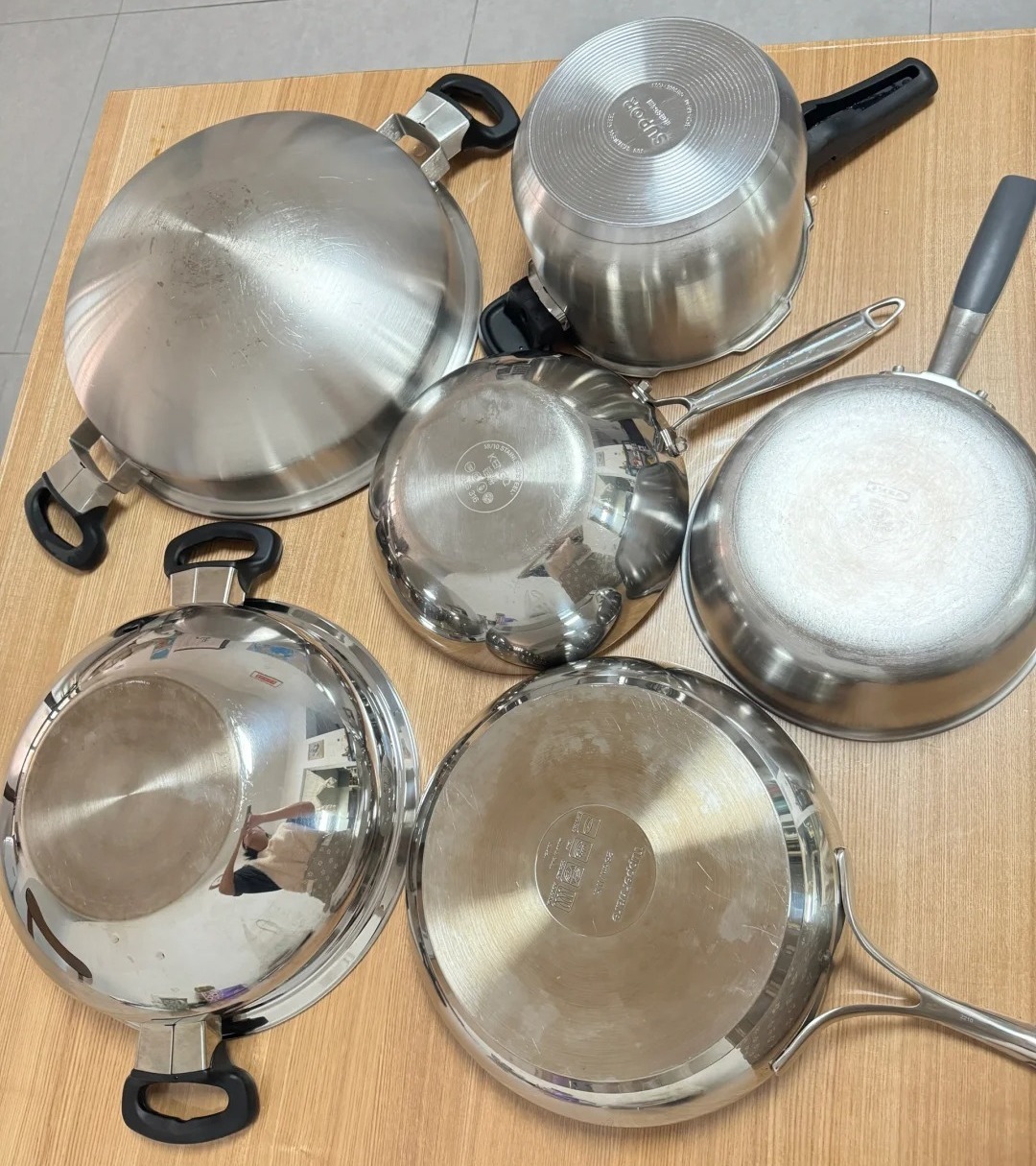 Thánh thần ơi, chiếc nồi 20 năm tuổi của mẹ tôi đến giờ vẫn sáng bóng nhờ bí quyết này- Ảnh 2.