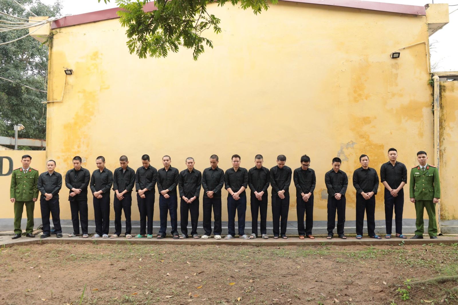 Chân dung 2 “ông trùm” cầm đầu đường dây Xôi Lạc TV với quy mô số tiền gần 1000 tỷ đồng- Ảnh 6.