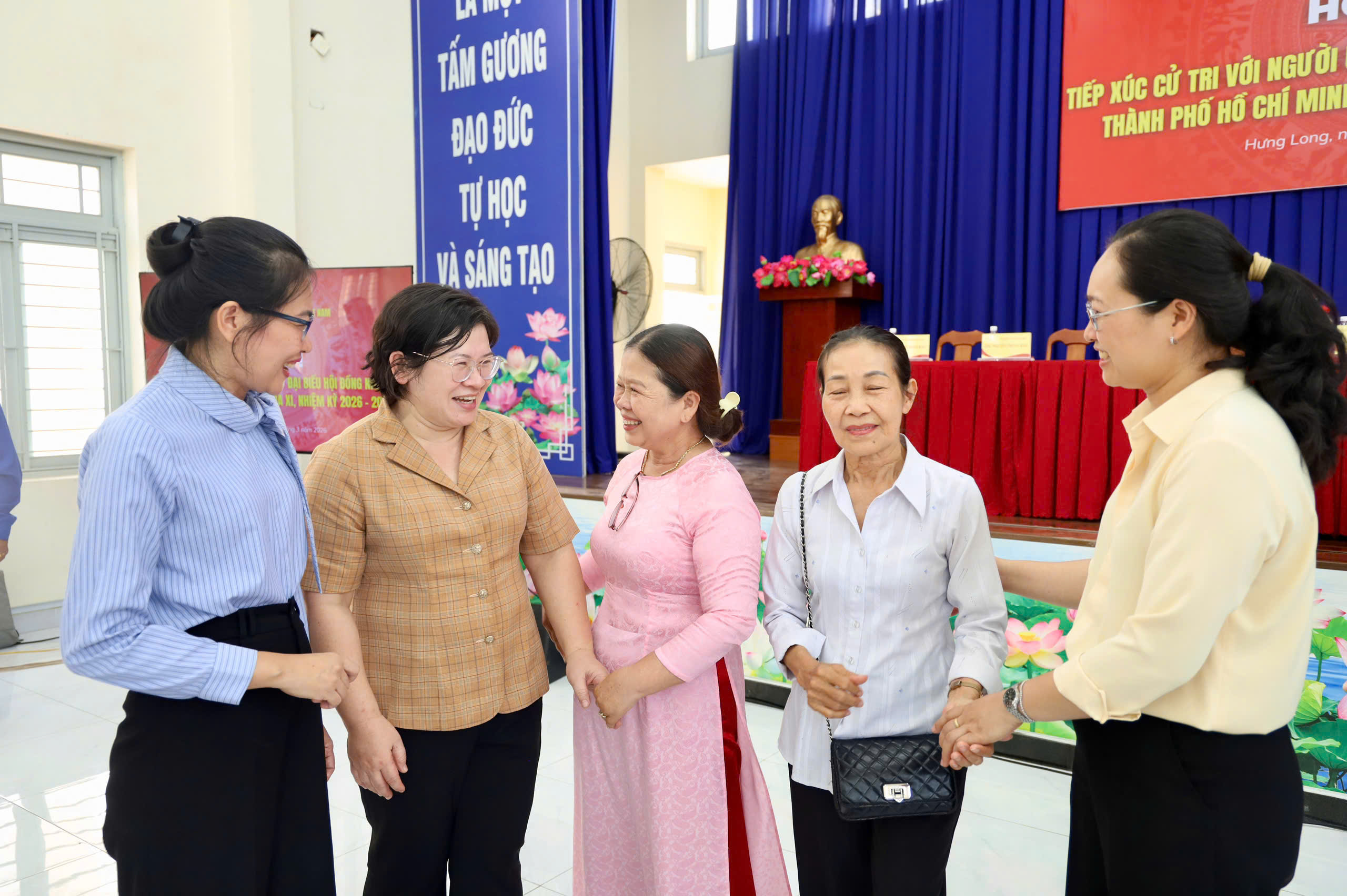 Bà Văn Thị Bạch Tuyết cam kết giám sát các dự án hạ tầng chiến lược TPHCM - Ảnh 3.