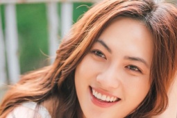 Phương Anh Đào: 'Gia đình không giục tôi lấy chồng'