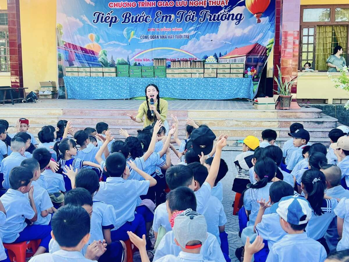 NSND trẻ nhất Việt Nam sở hữu biệt phủ nghỉ dưỡng rộng 8.000m2 ở Hà Nội, đi mỏi chân không hết- Ảnh 3.