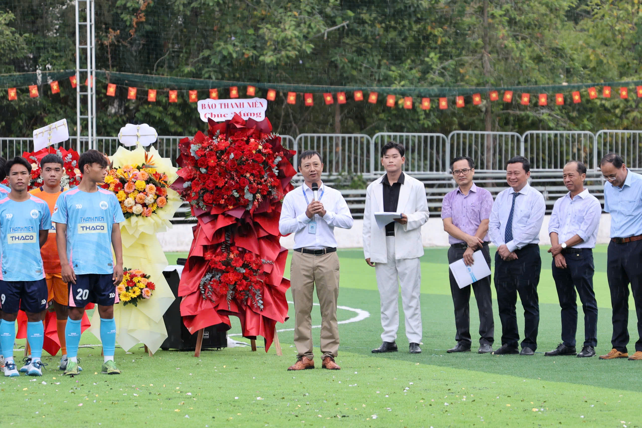 Trường ĐH Nha Trang khánh thành SVĐ, xuất quân dự VCK TNSV THACO cup 2026- Ảnh 4.