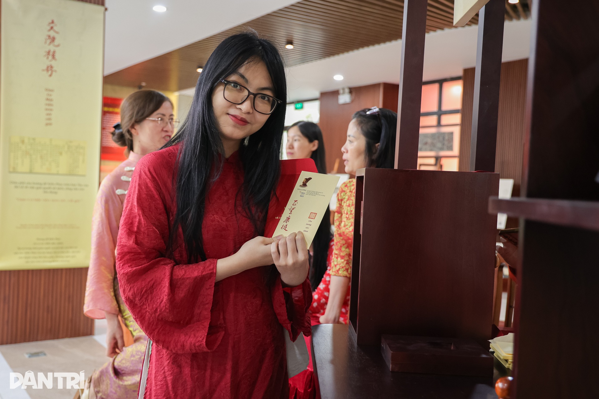 Gần 1.000 người đến “Thưởng lãm Châu phê - Lưu dấu Mộc bản” tại Hà Nội - 10