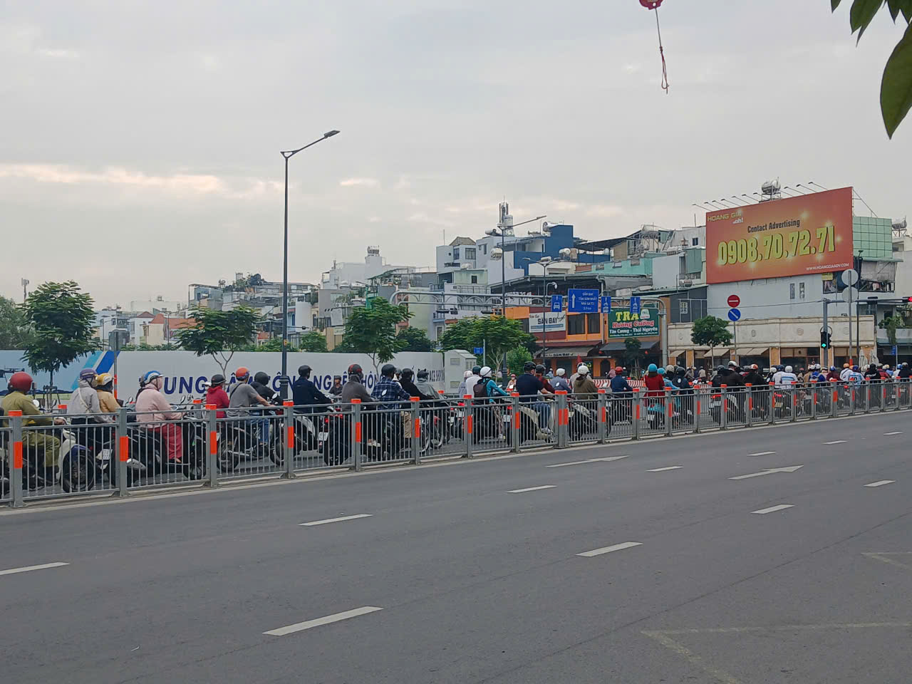 TP.HCM phân luồng ở giao lộ Trường Chinh - Cộng Hòa liệu đã hợp lý? - Ảnh 2.