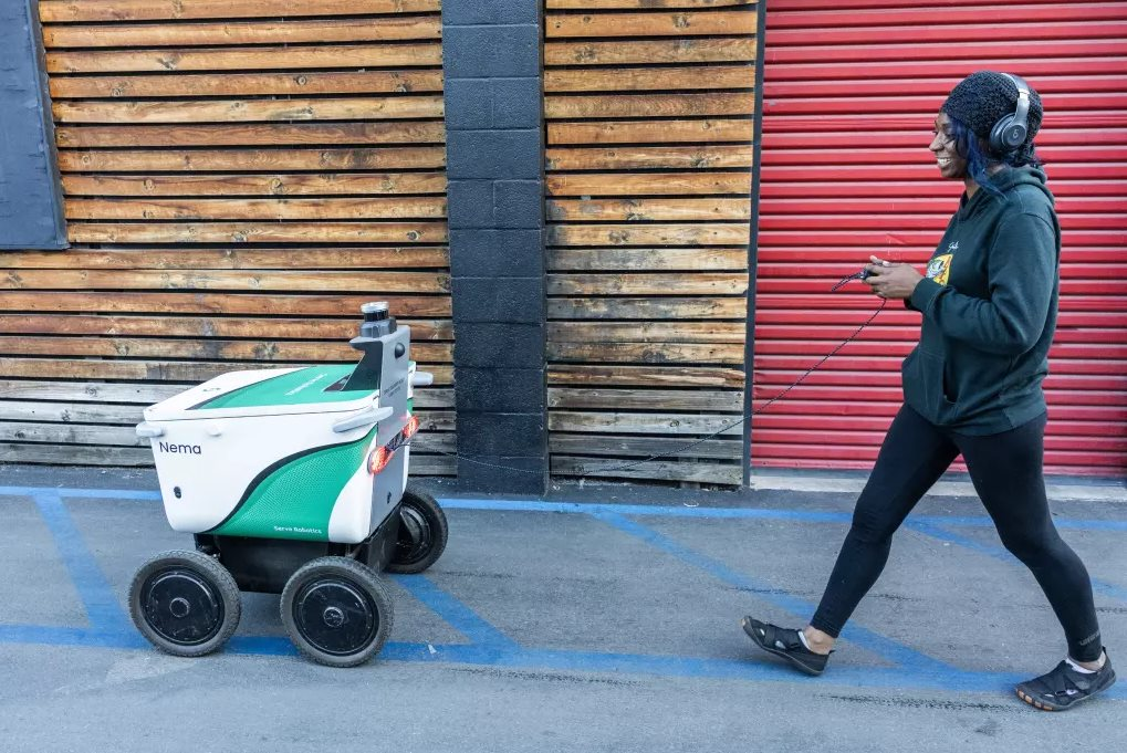 Bị AI cướp việc, tài xế công nghệ chuyển sang làm nghề 'chăn dắt robot' với mức lương 1,4 tỷ đồng- Ảnh 6.