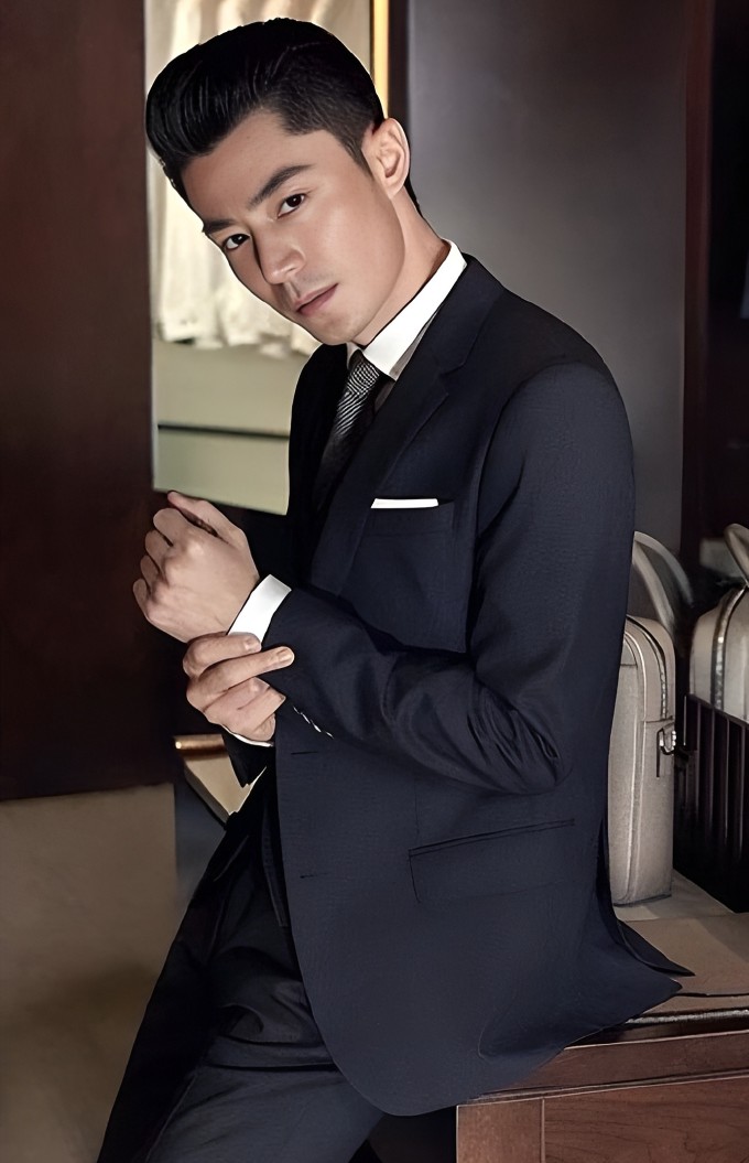 ...và khi đóng quảng cáo. Ảnh: Weibo