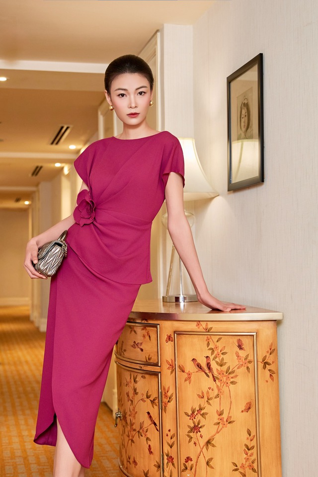 Trang phục vải lụa, tơ voan mềm mát được cô nàng hiện đại ưu ái - Ảnh 4.