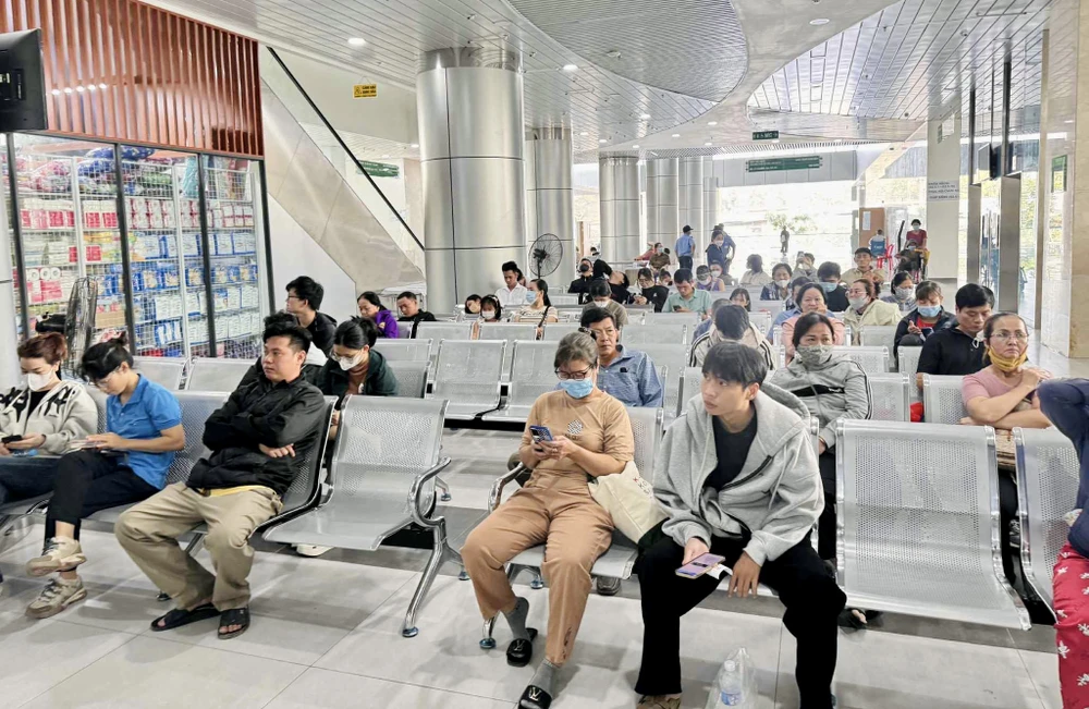 benh-vien-cua-ngo (3).jpg