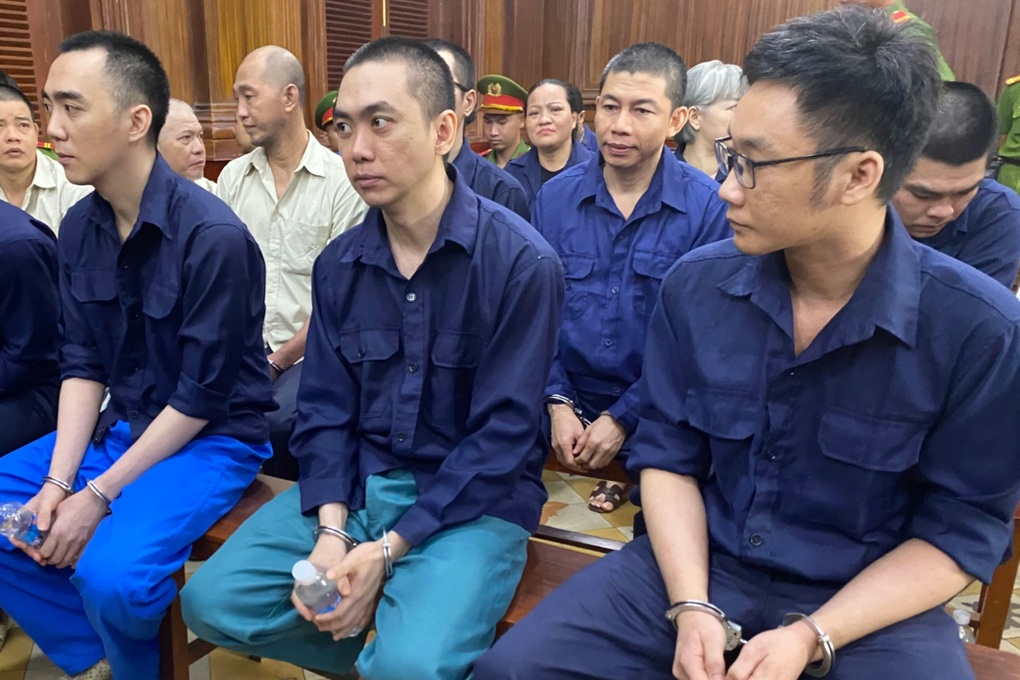 Chuyển tiền xuyên quốc gia, chủ tiệm vàng ở TPHCM bị đề nghị phạt 3 tỷ - 2