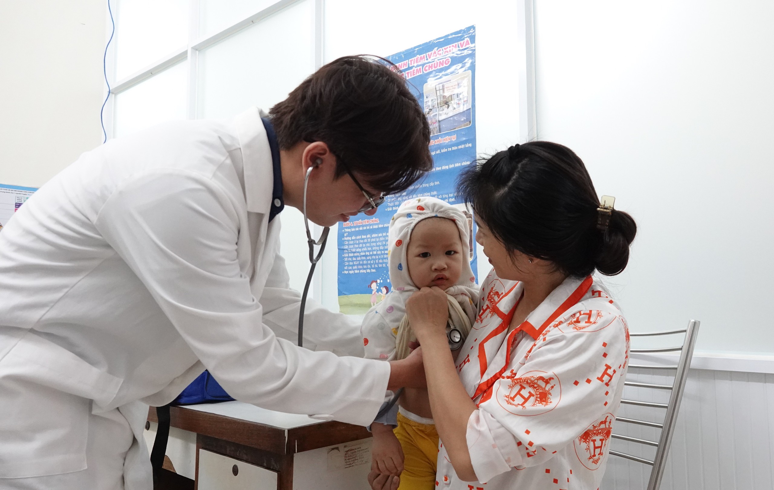 TP.HCM tiến tới miễn viện phí cơ bản cho người dân - Ảnh 2.