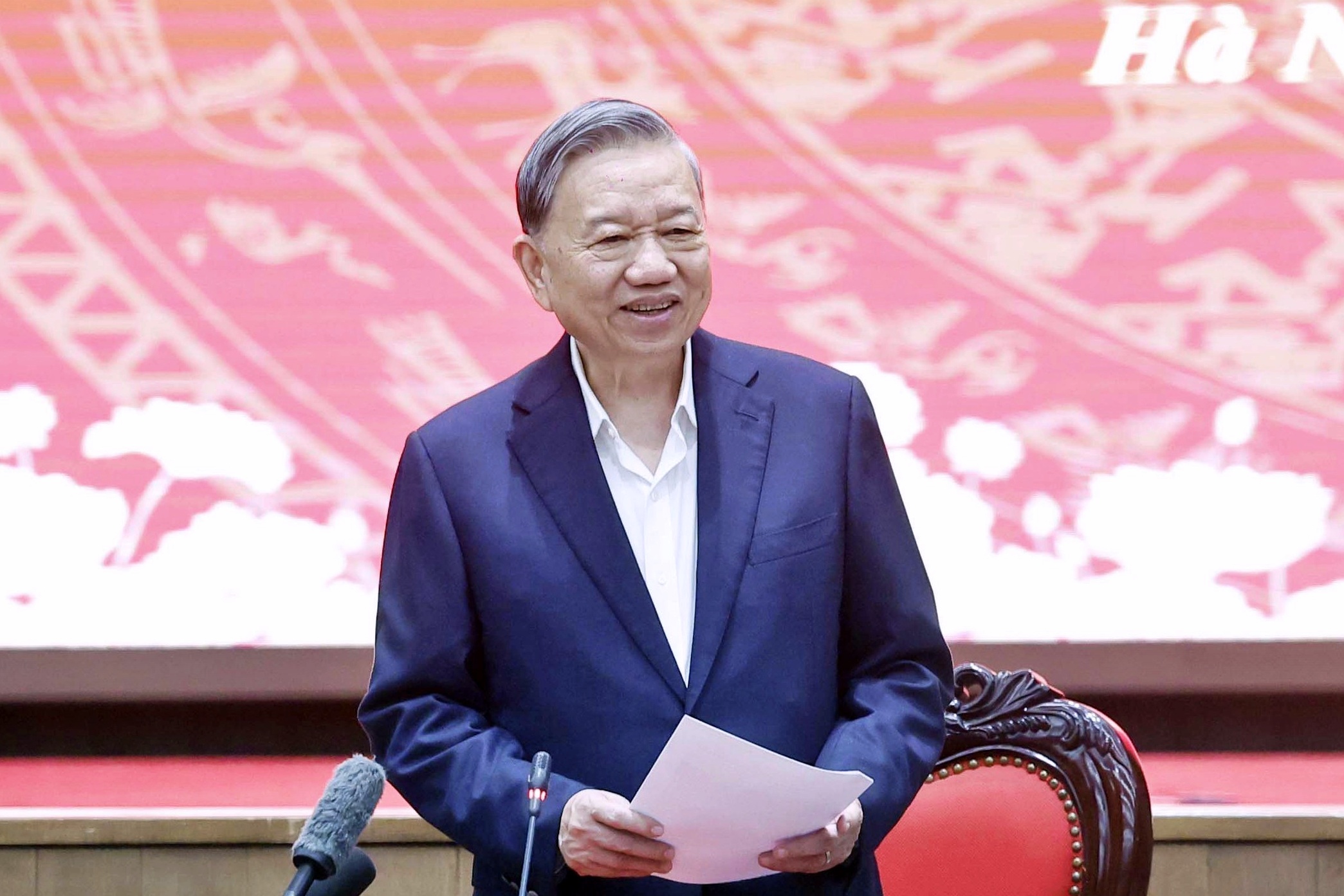 Bộ Chính trị công bố quyết định kiểm tra, giám sát đối với Hà Nội- Ảnh 1.