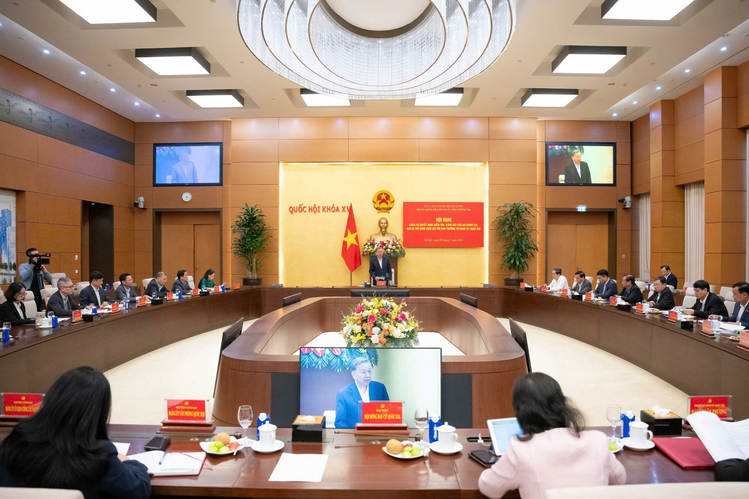 Tổng Bí thư - Ảnh 2.