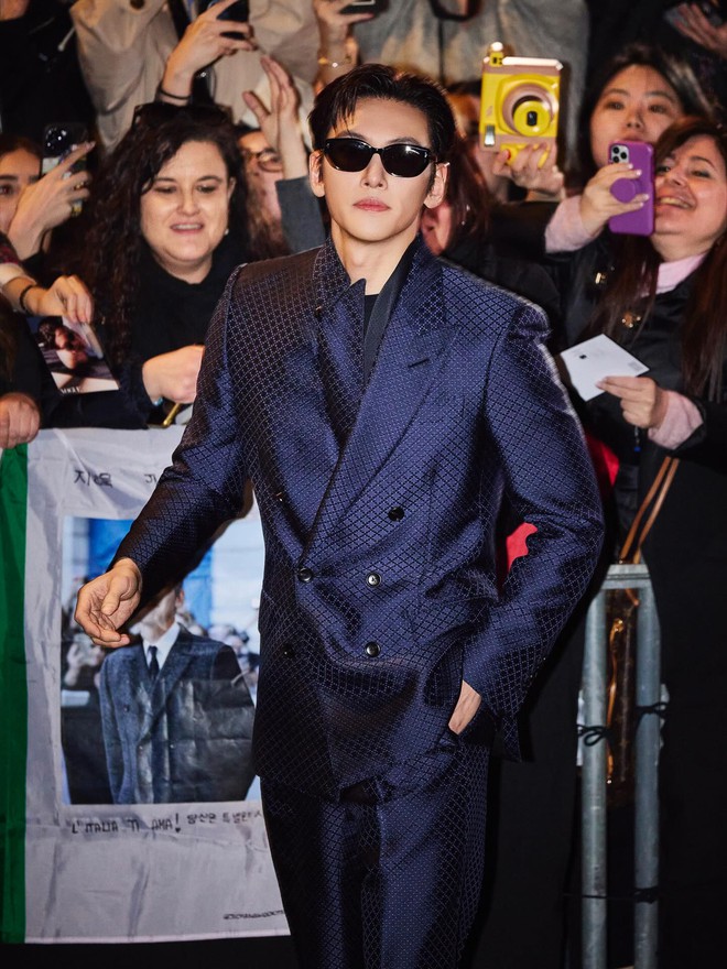 Tổng tài số khổ dự Fashion Week: Lên đồ bảnh hơn Lee Min Ho, dân mạng đồng lòng đòi 