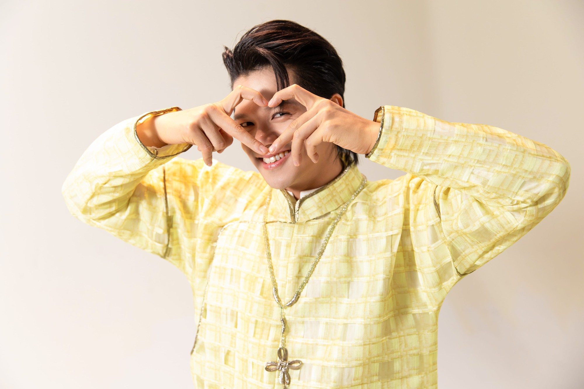 (S)TRONG Trọng Hiếu: 