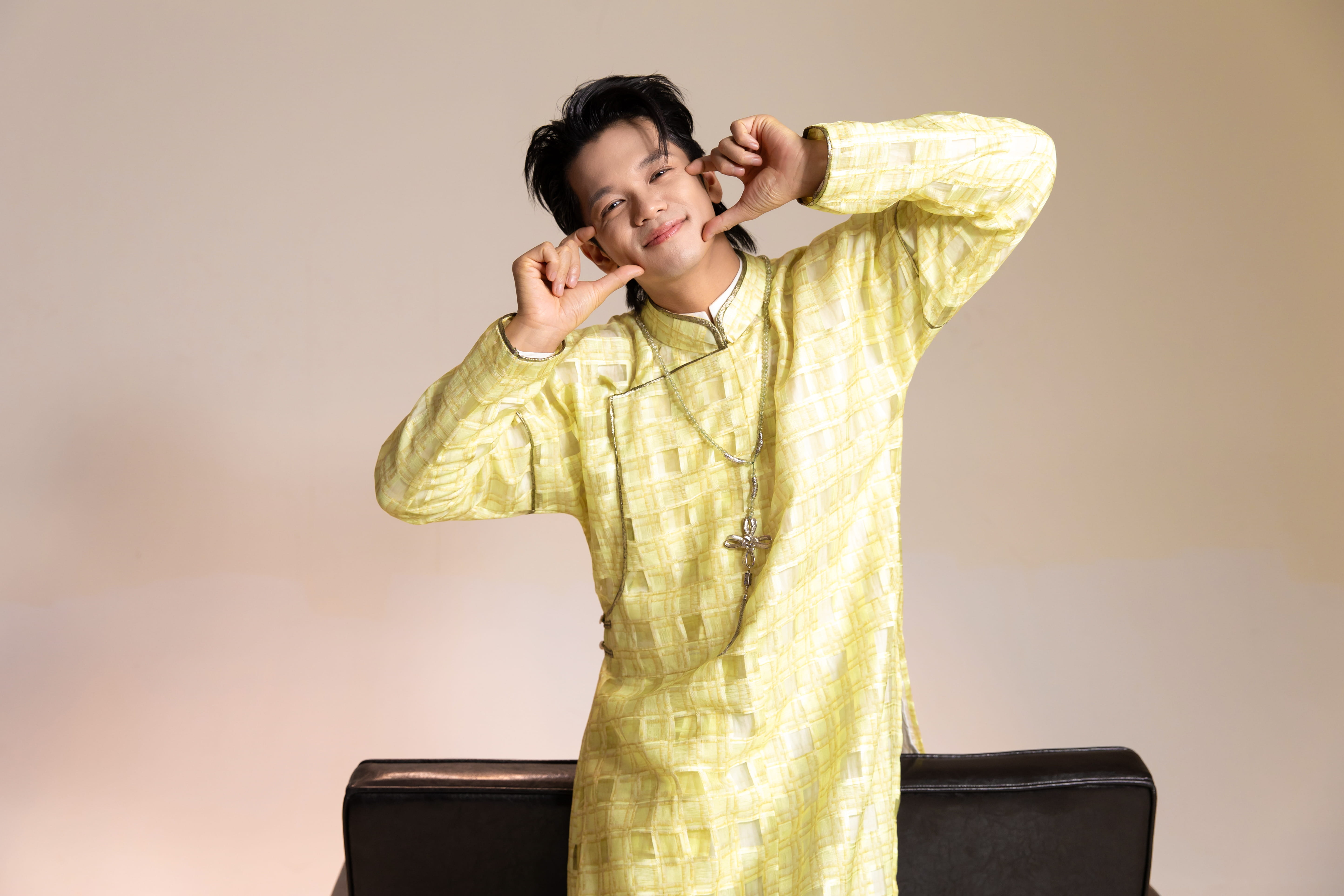 (S)TRONG Trọng Hiếu: 