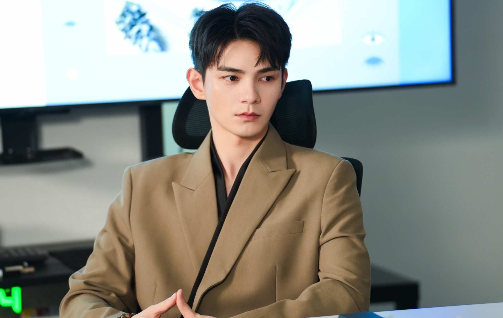 Chưa từng có ở showbiz: 17 diễn viên bị cấm sóng cùng một lúc vì tội lỗi không thể tha thứ- Ảnh 3.