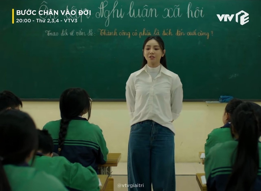 Quỳnh Kool gây tranh cãi vì trang điểm lộng lẫy khi vào vai cô giáo nghèo - 2