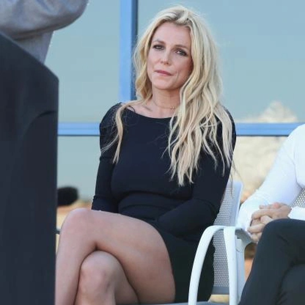 Bạn thân tiết lộ tình trạng hiện tại của Britney Spears - 3