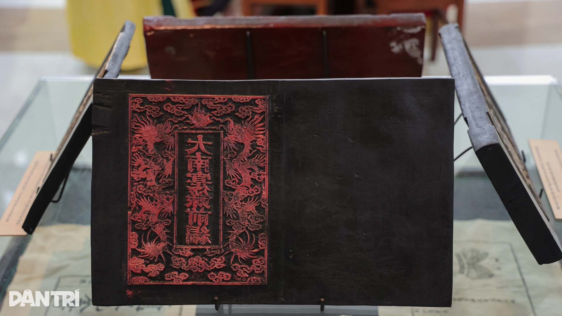 Cận cảnh Mộc bản triều Nguyễn đặc biệt quý hiếm được trưng bày tại Hà Nội - 5