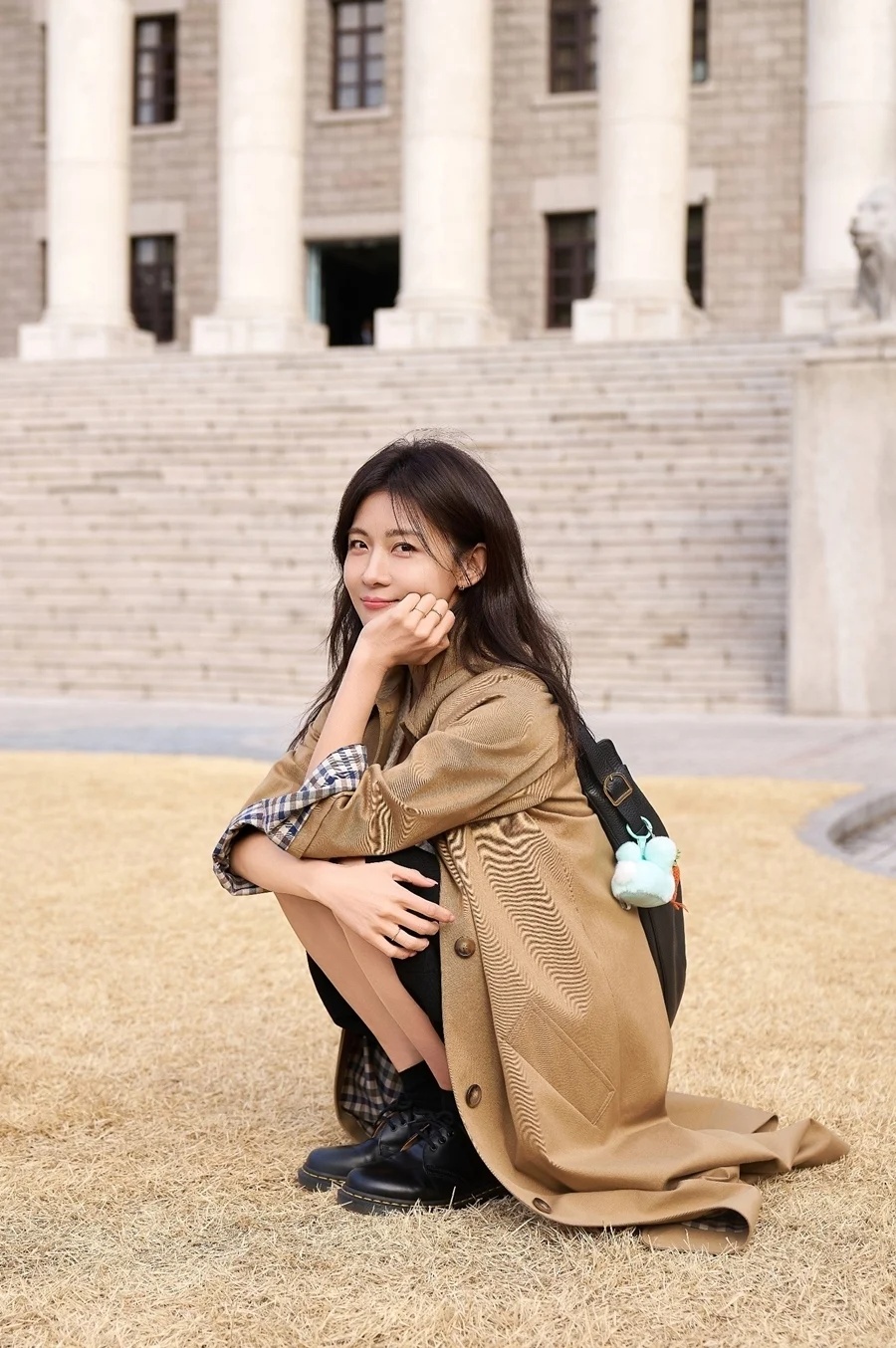 Trên đời không có ai U50 vẫn trẻ dã man thế này đâu: Nhìn mặt như mới 18, sắc đẹp vĩnh cửu là có thật- Ảnh 3.