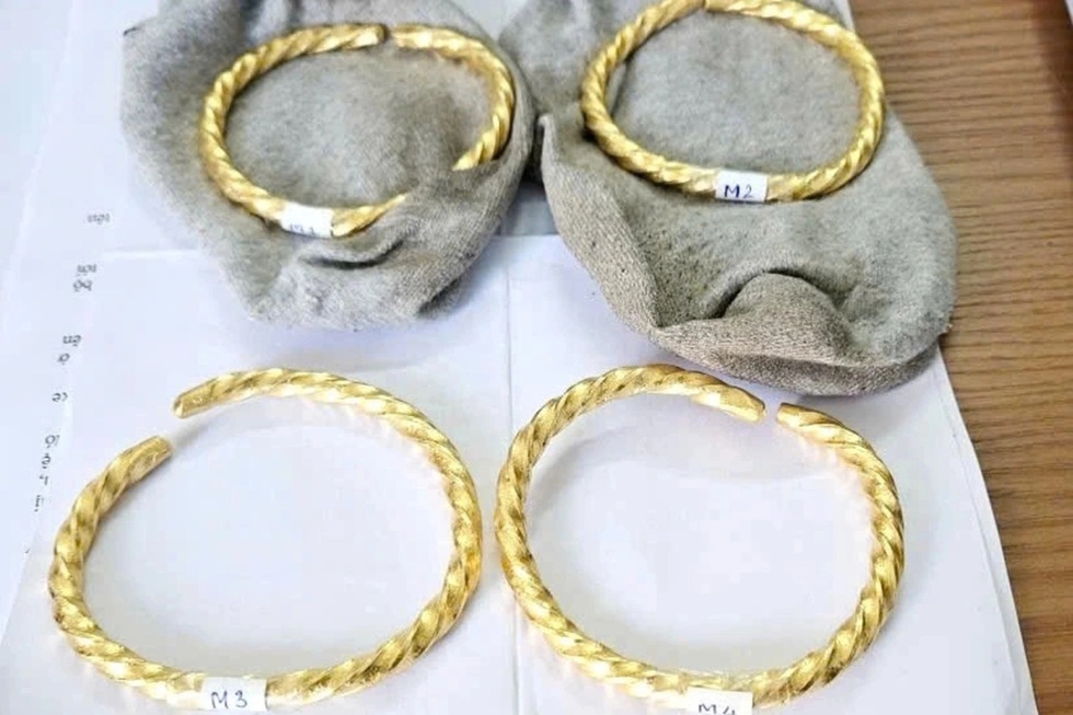 Hà Tĩnh bán gần 30kg vàng: Nghìn lẻ một chiêu chuyển vàng qua biên giới - 3