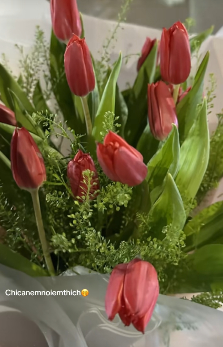 4 năm yêu đương của Đại uý và Hòa Minzy: Nhiều chi tiết trùng hợp khó lý giải, được hỏi cưới trước lúc ông nội qua đời- Ảnh 4.