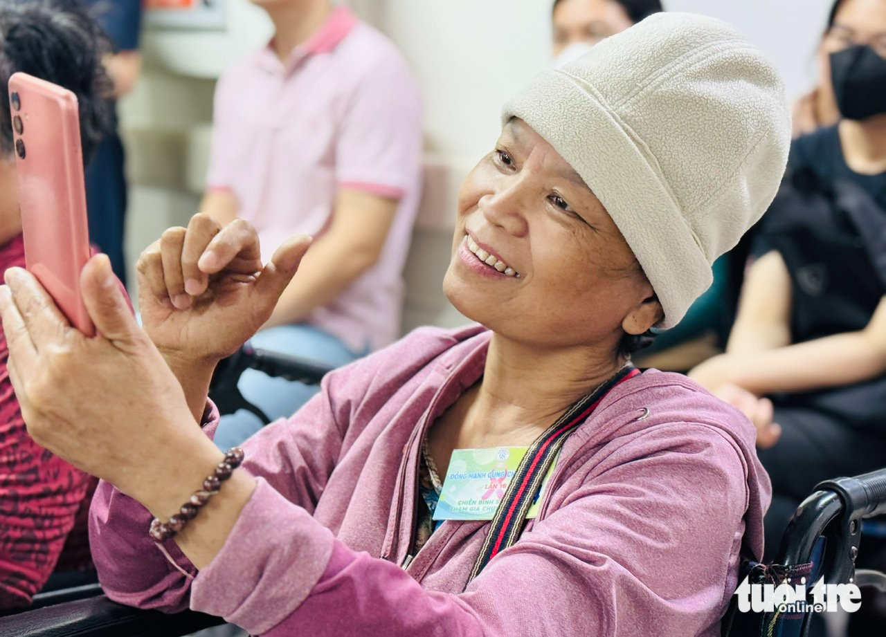 Những nữ 'chiến binh K' rạng rỡ nụ cười trước thềm 8-3, truyền động lực vượt qua bệnh tật - Ảnh 2.