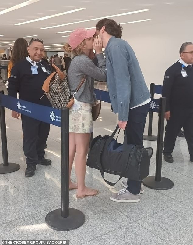 Dàn người yêu thuộc giới siêu giàu của Emma Watson- Ảnh 2.