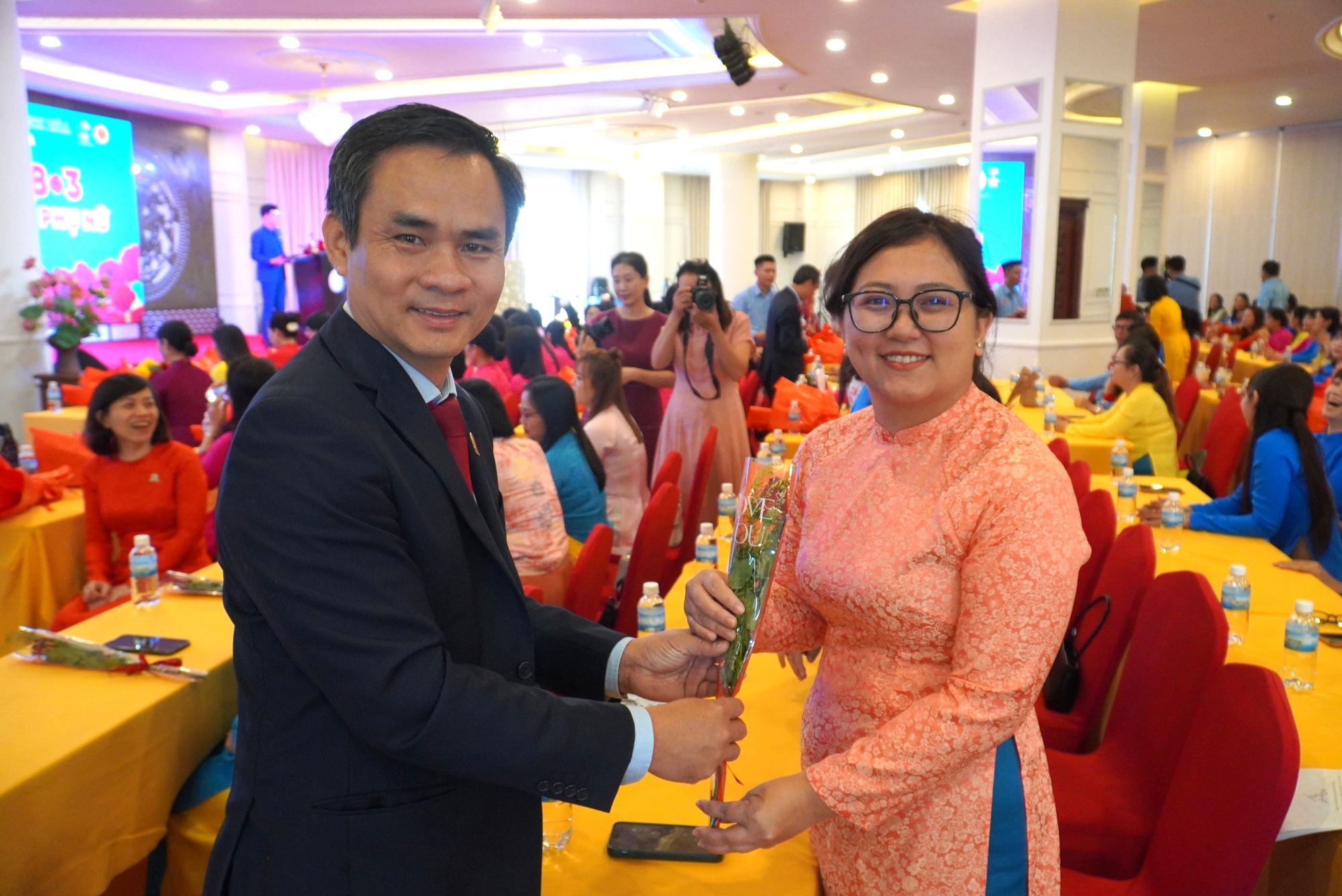 Công ty Yến Sào Khánh Hòa tôn vinh nữ lao động  - Ảnh 5.