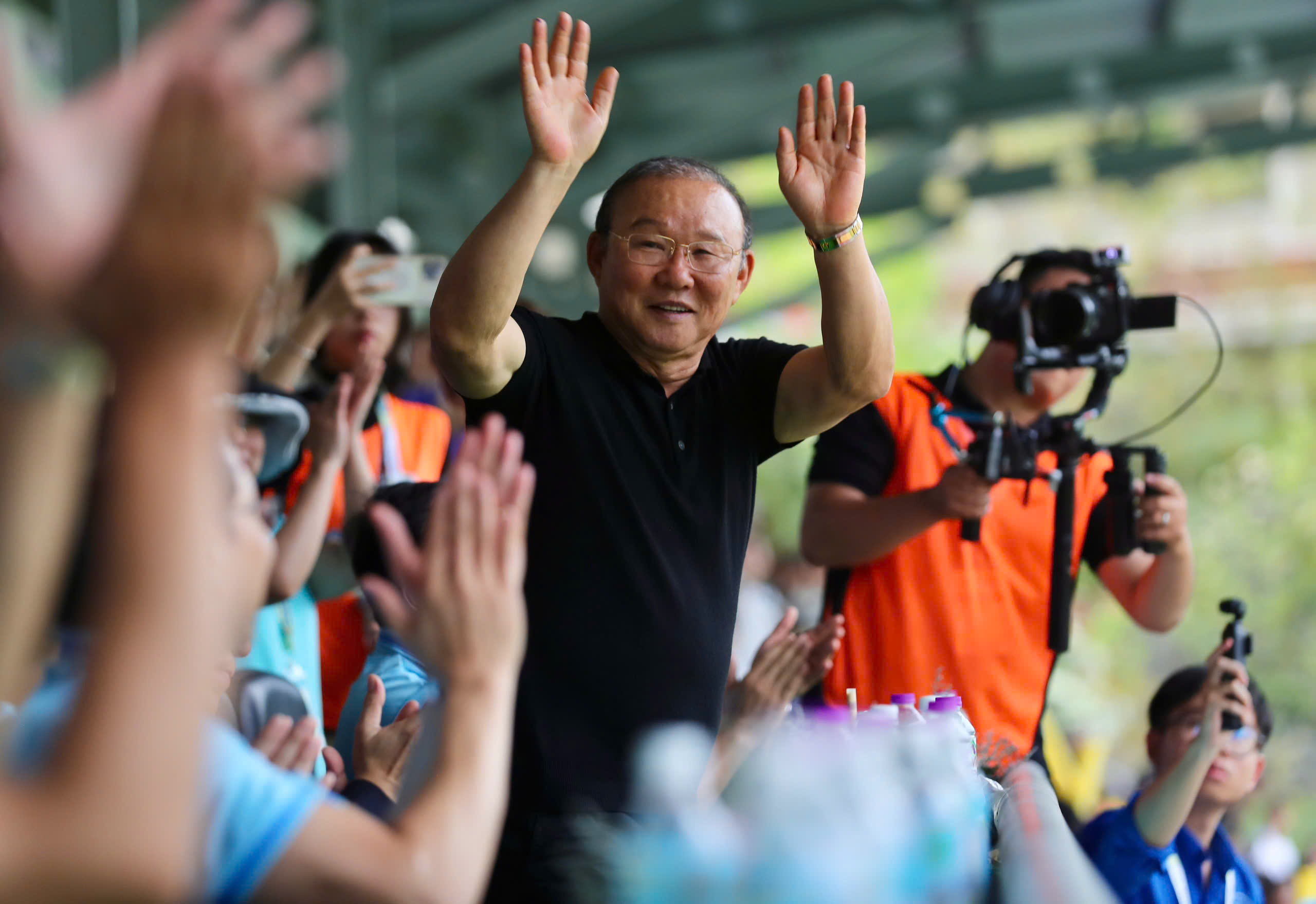 Khai mạc hoành tráng mở màn ngày hội bóng đá sinh viên, chờ đợi những trận cầu rực lửa- Ảnh 5.