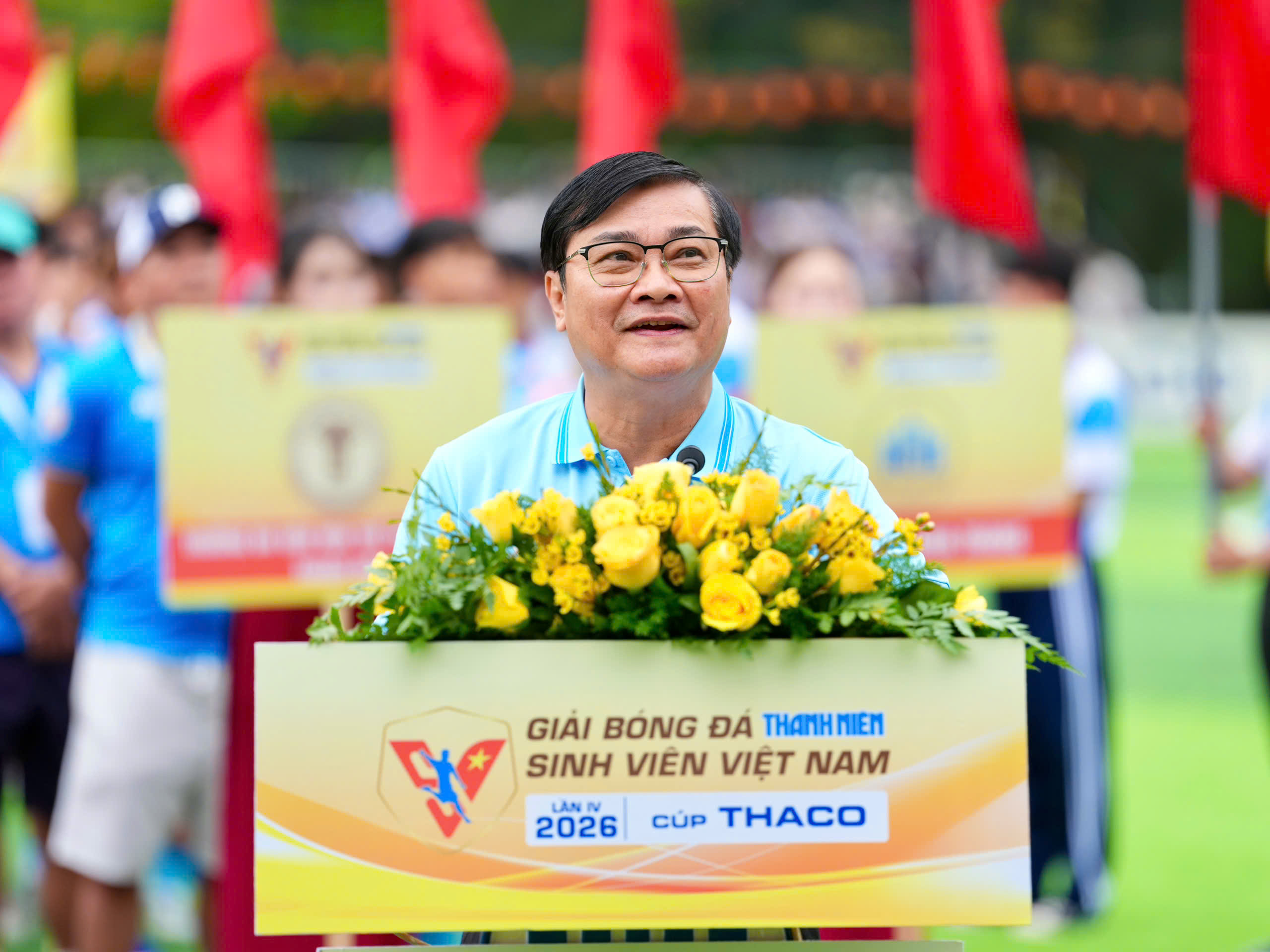 Bầu không khí lễ hội tưng bừng trong ngày khai mạc TNSV THACO cup 2026- Ảnh 4.