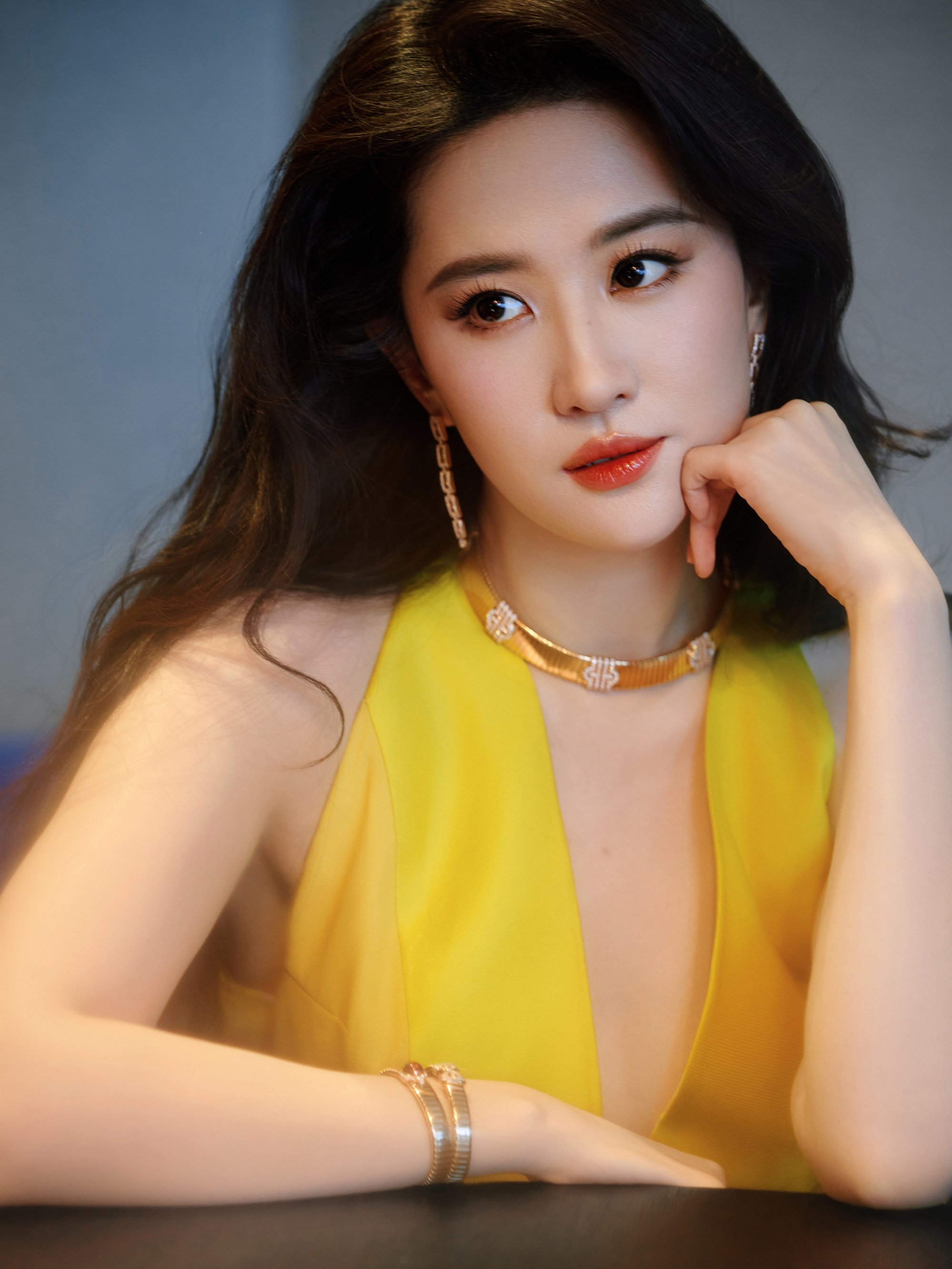 Già trước tuổi lại được khen nức nở, thế gian có đúng 1 người: Visual mỹ mạo tuyệt trần, chữ sang in hẳn trên mặt- Ảnh 8.