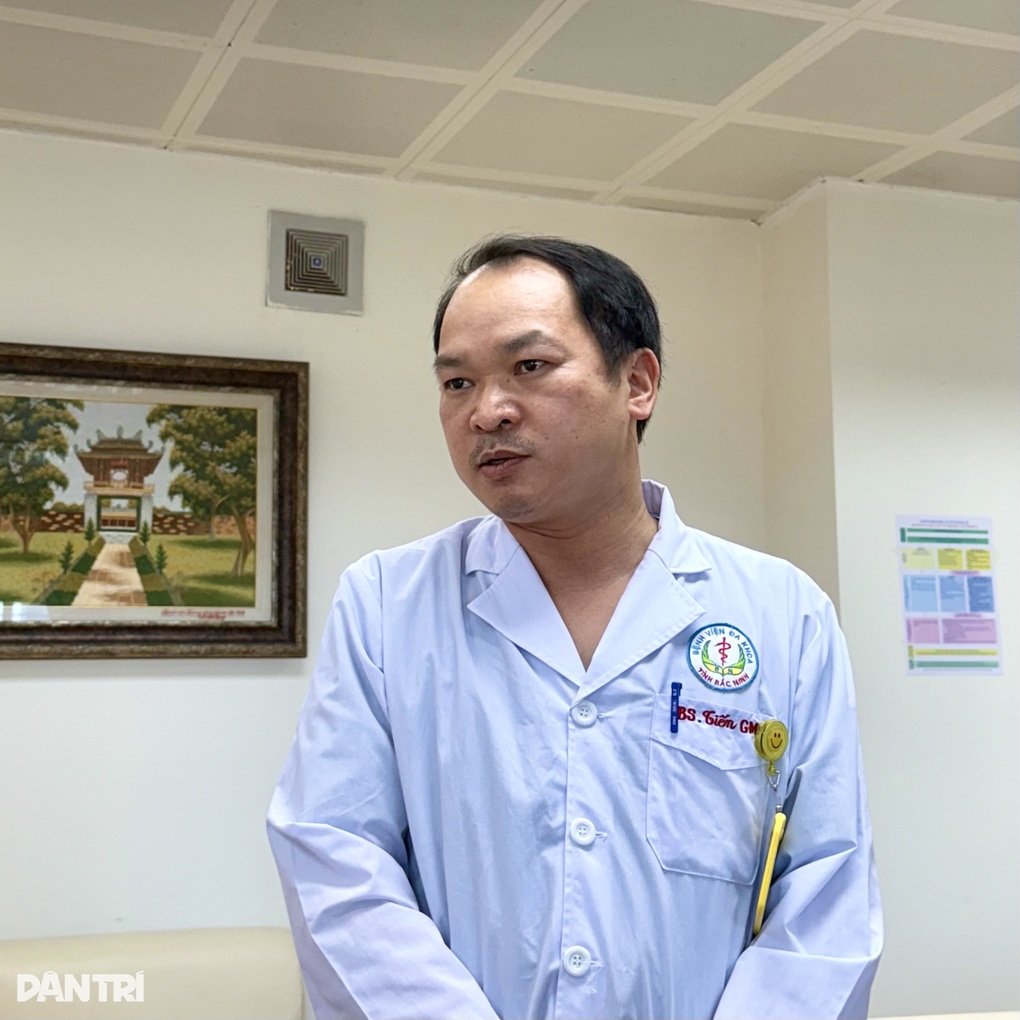 Trao hơn 122 triệu đồng hỗ trợ người mẹ có con gái đã mất vì đa chấn thương - 3