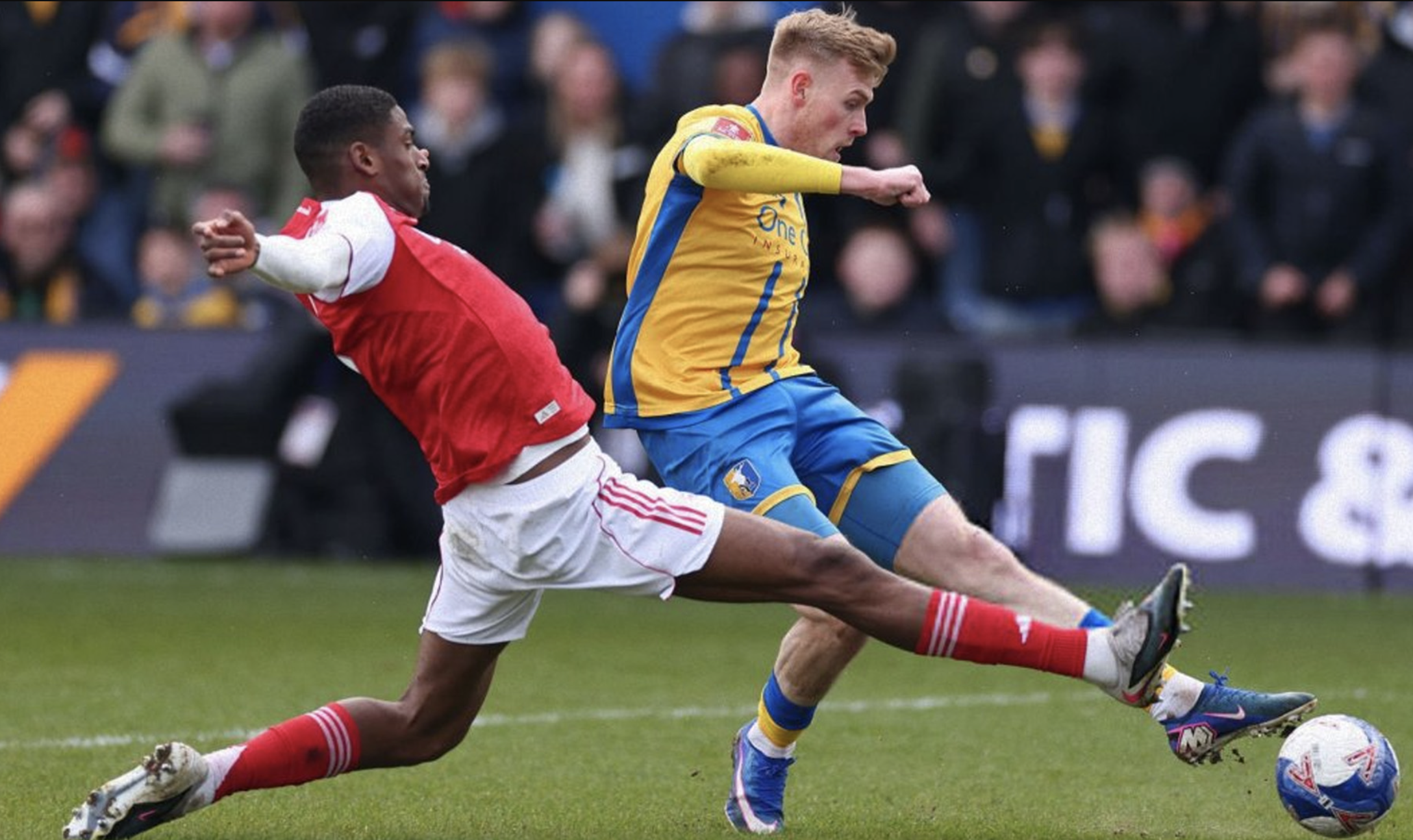 Hạ Mansfield Town, Arsenal nhọc nhằn vào tứ kết FA Cup - Ảnh 3.