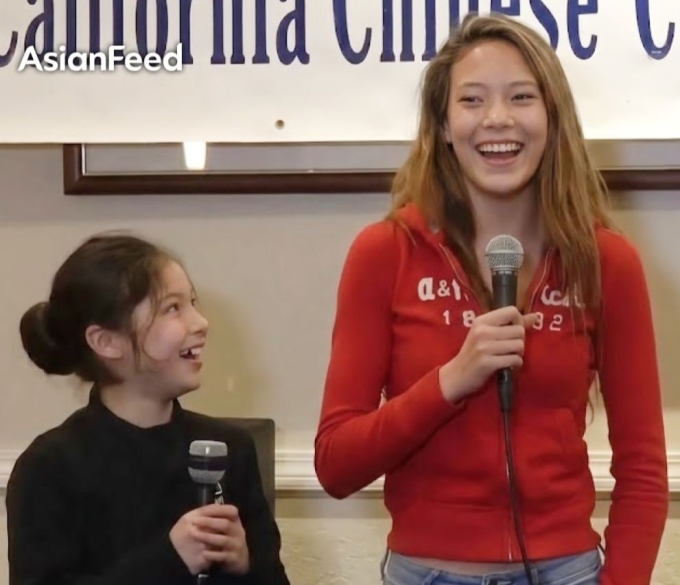 Alysa Liu (trái) ở tuổi 13 gặp Eileen Gu ở tuổi 15. Ảnh: Asian Feed