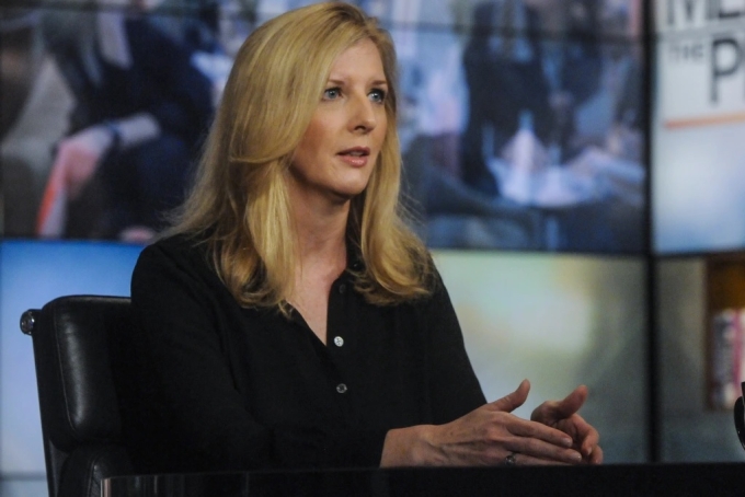 Cựu luật sư Nhà Trắng Kathy Ruemmler trong chương trình của NBC hồi tháng 6/2014. Ảnh: NBC News