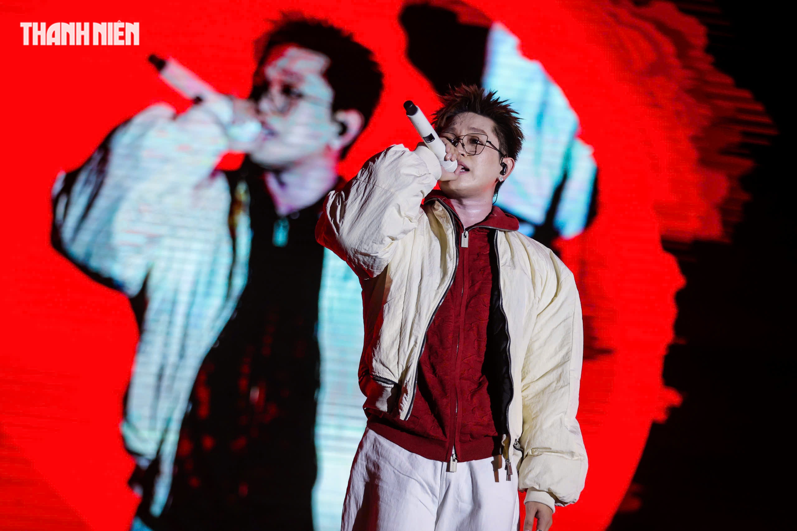 Gặp sự cố trình diễn, Đông Nhi vẫn 'đốt cháy' sân khấu trước hàng ngàn khán giả- Ảnh 8.