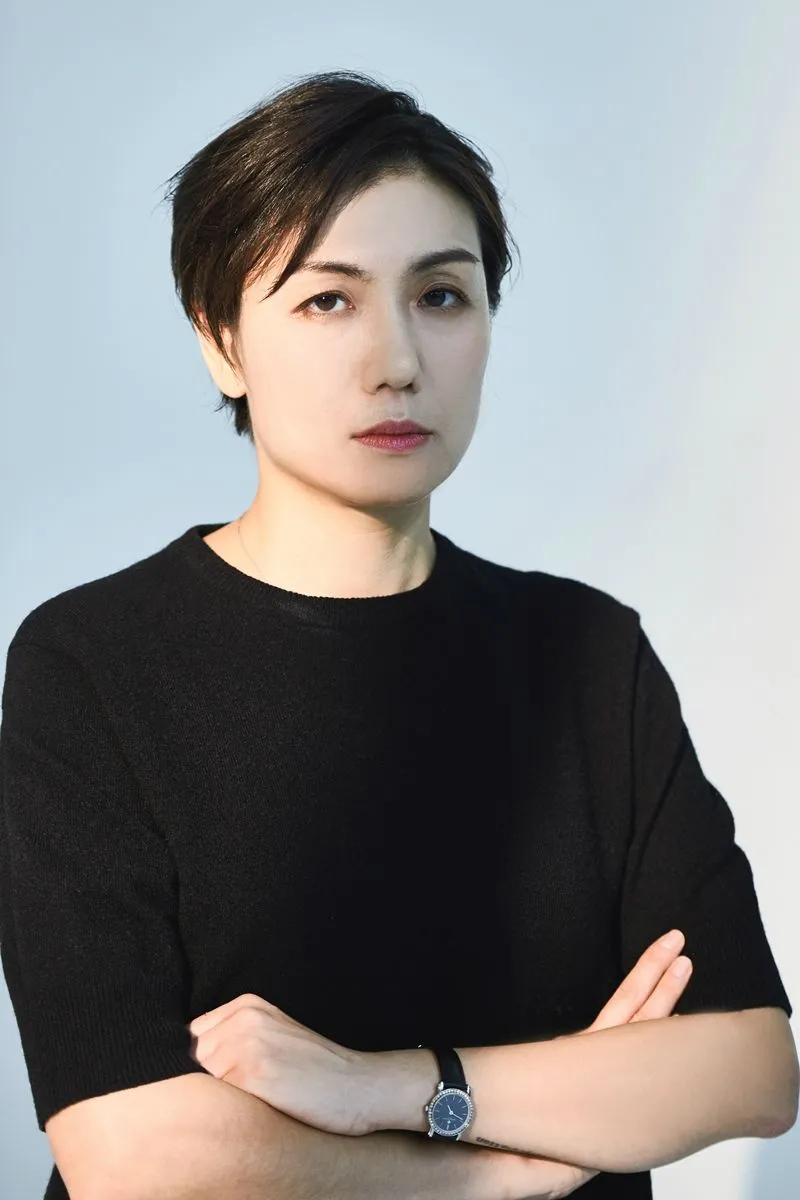 Vụ tiểu tam bị ghét nhất showbiz ngoại tình với chủ tịch U70: Xuất hiện cô gái ngồi không cũng lãnh đạn!- Ảnh 2.