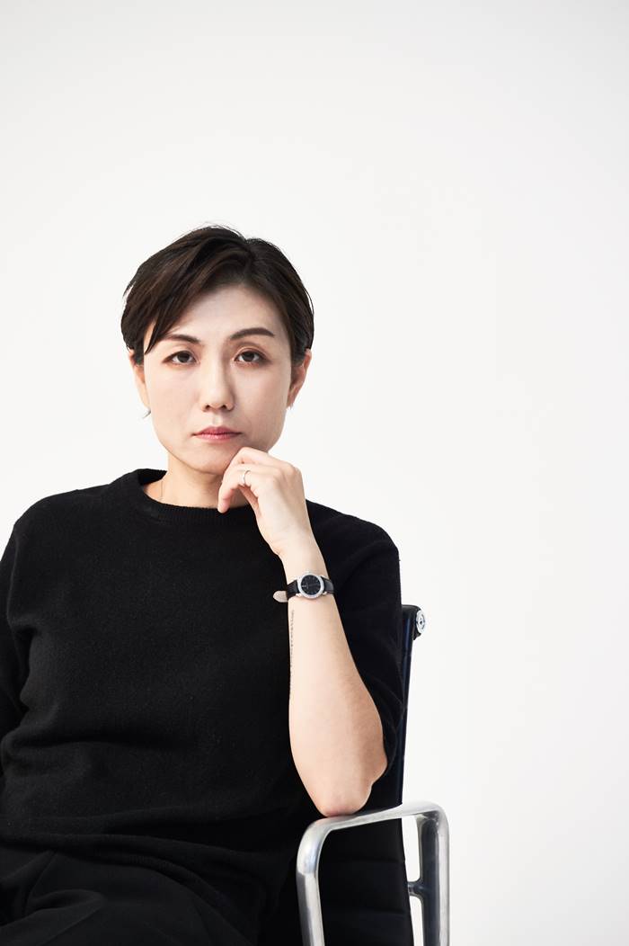 Vụ tiểu tam bị ghét nhất showbiz ngoại tình với chủ tịch U70: Xuất hiện cô gái ngồi không cũng lãnh đạn!- Ảnh 4.