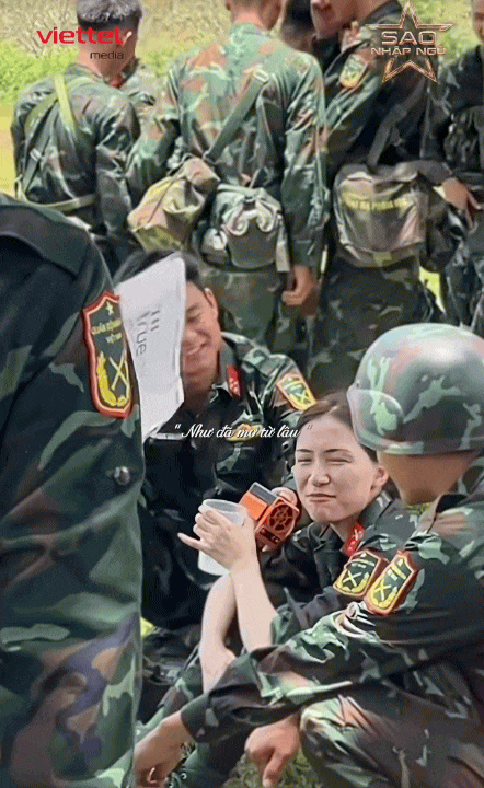 Khoảnh khắc chứng minh chồng sắp cưới của Hòa Minzy “trúng sét ái tình” từ cái nhìn đầu tiên- Ảnh 4.