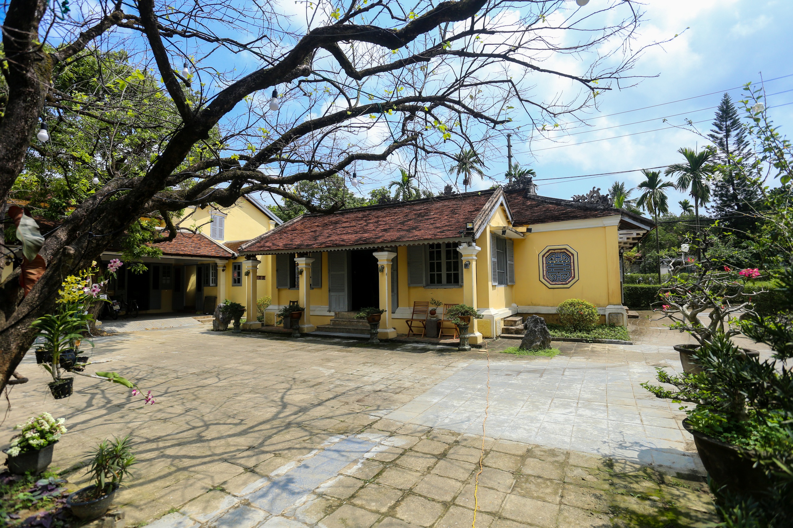 Phủ thờ công chúa Ngọc Sơn: Nơi giữ báu vật hoàng gia và nếp nhà rường cổ- Ảnh 2.