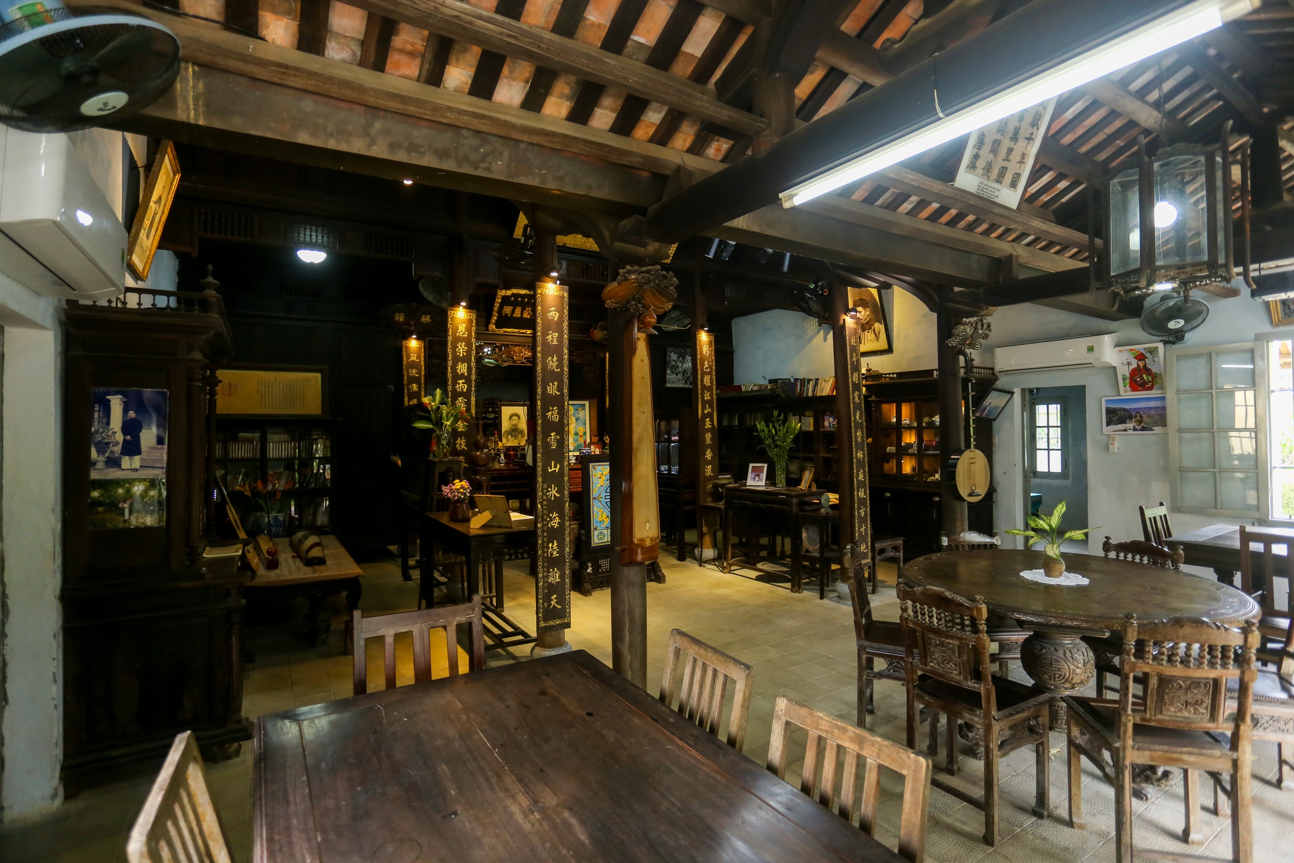 Phủ thờ công chúa Ngọc Sơn: Nơi giữ báu vật hoàng gia và nếp nhà rường cổ- Ảnh 5.