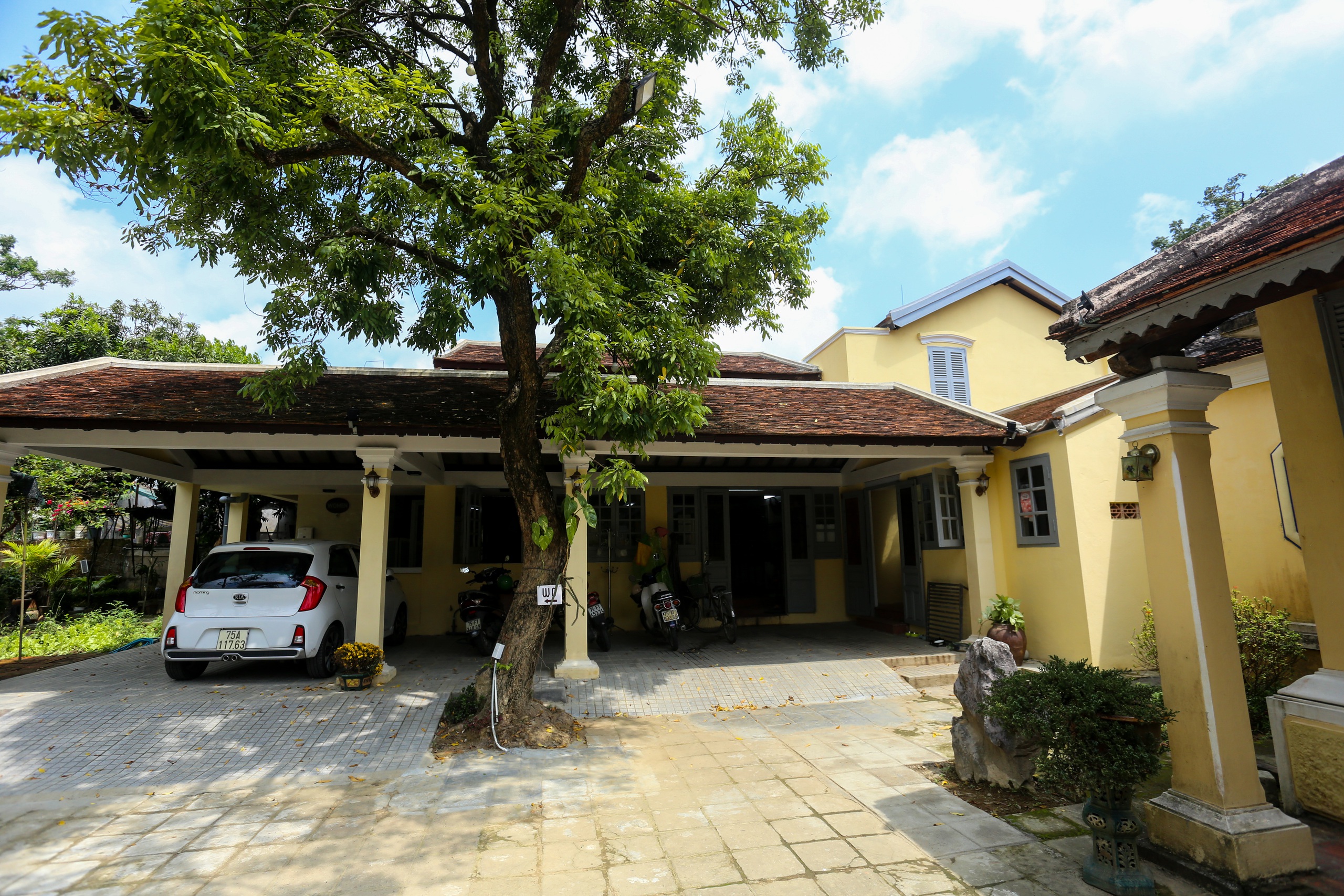 Phủ thờ công chúa Ngọc Sơn: Nơi giữ báu vật hoàng gia và nếp nhà rường cổ- Ảnh 9.