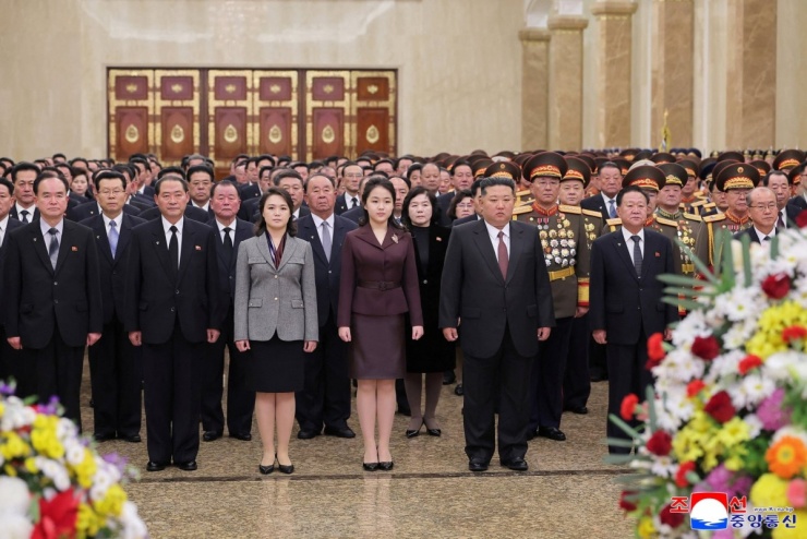 Phong cách của con gái ông Kim Jong-un - 9